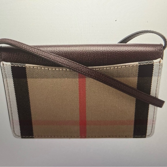 Burberry, new with tags, house check Hampshire Crossbody bag, including dust bag - Picture 2 of 6